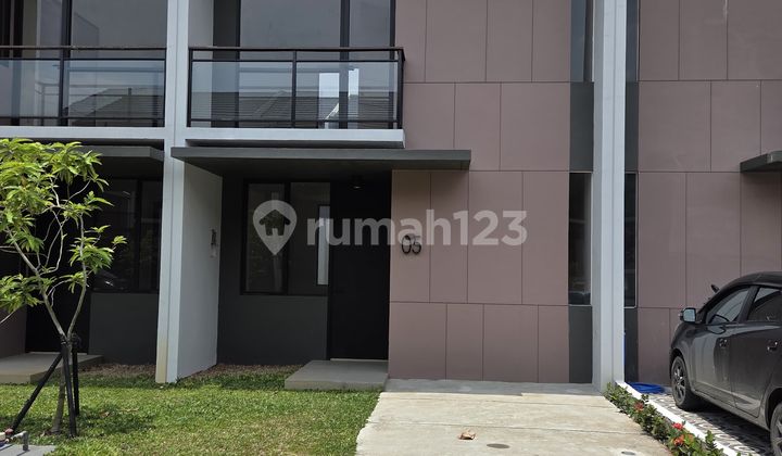 For Rent New House In Park Serpong