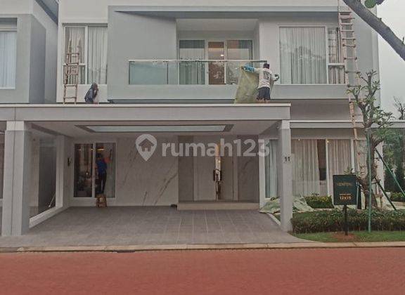 Rumah 2 Lantai Baru Unfurnished di New Menteng Village , Tangerang 1