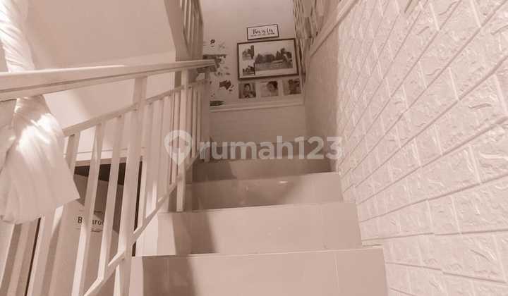 Rumah 2 Lantai Bagus Semi Furnished SHM di Cluster Bohemia, Paramount, Gading Serpong, Tangerang 3