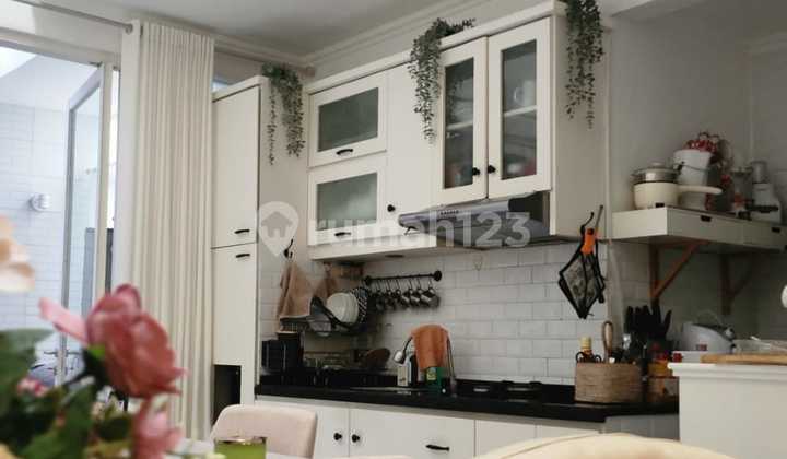 Beautiful House in Bintaro, South Jakarta at Ozone Residence, Jl. Yrs III, Bintaro, Pesanggrahan, South Jakarta City, DKI Jakarta, Indonesia, 12330, Bintaro 2