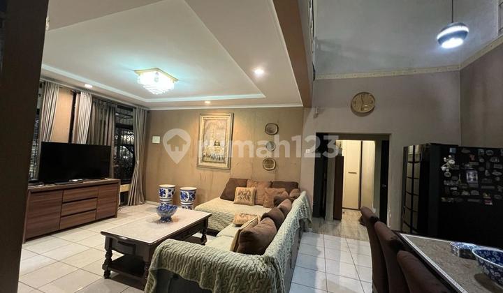 Rumah di Bintaro Sektor 5 Dekat Stan di Bintaro