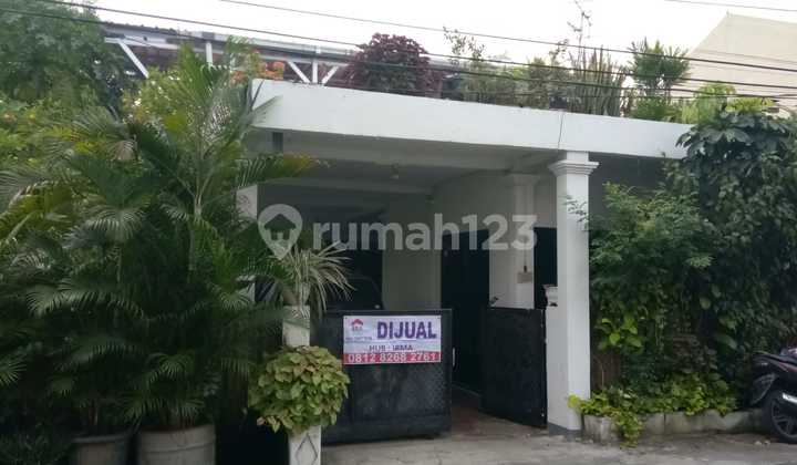 Ir - Dijual Rumah Secondary di Pinggir Jalan Ir - Dijual Rumah Secondary di Pinggir Jalan