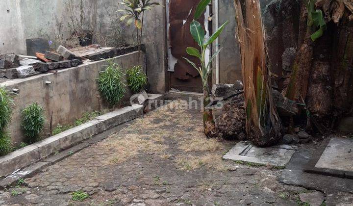 Ir 21021 Dijual Rumah Secondary Dengan Halaman Luas Di Daerah Kramat Jati 2