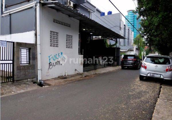 YD - 23537 Rumah 2 Lantai Lokasi Strategis Di Mampang Prapatan  2