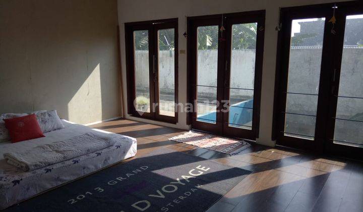 Sm 22915 Rumah Vila Asri di Lingkungan Yang Tenang 2