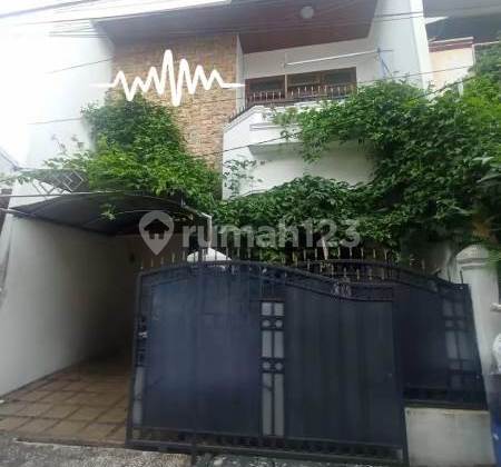 Ir - Dijual Rumah 2 Lantai Cantik Dalam Komplek Perumahan Abadi Duren Sawit 1