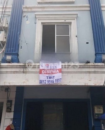 TZ - Good and Strategic Shop House in Tebet