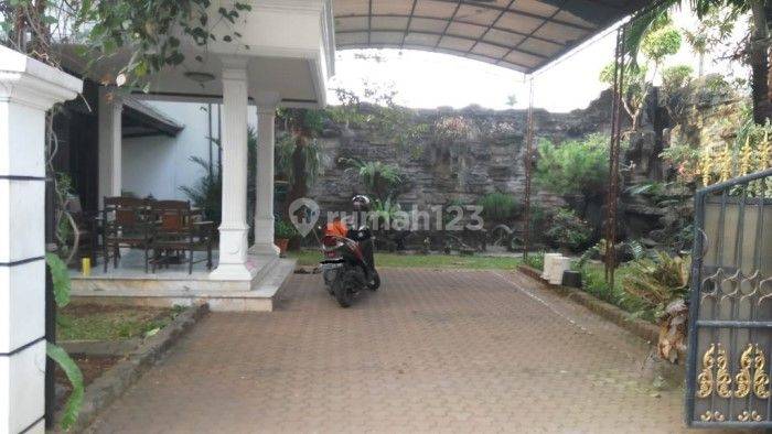 Ir 21021 Dijual Rumah Dengan Halaman Luas Di Pondok Bambu Jakarta Timur 2