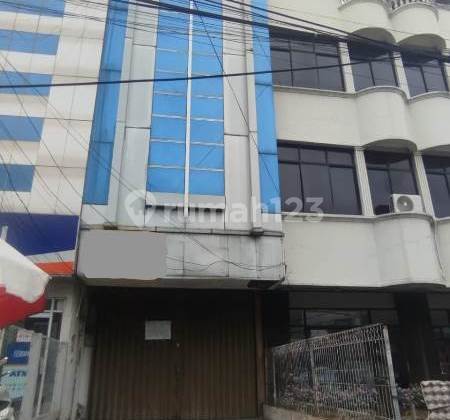 IR  - Disewakan Ruko Di Jl. Sunan Sedayu Rawamangun Jakarta Timur