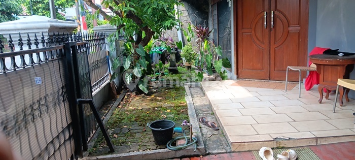 Yl - Dijual Rumah Dua Lantai di Lembah Nyiur Raya 2