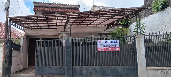 Yl - Dijual Rumah Nyaman 2 Lantai di Makasar Jakarta Timur Yl - Dijual Rumah Nyaman 2 Lantai di Makasar Jakarta Timur