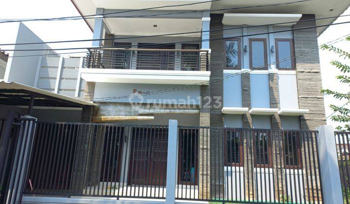 Rumah Huk 2 Lantai Siap Huni di Taman Meruya Ilir 4