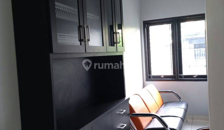 Rumah Huk 2 Lantai Siap Huni di Taman Meruya Ilir 12