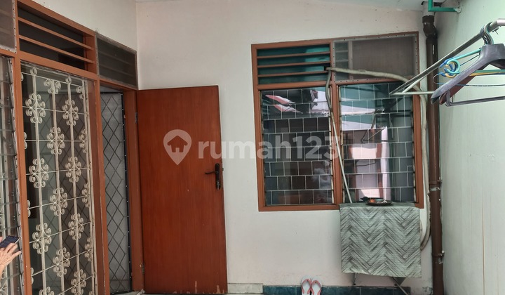 Rumah 1 Lantai Didaerah Bebas Banjir, Dikomplek Taman Meruya Ilir, Jakarta Barat 12