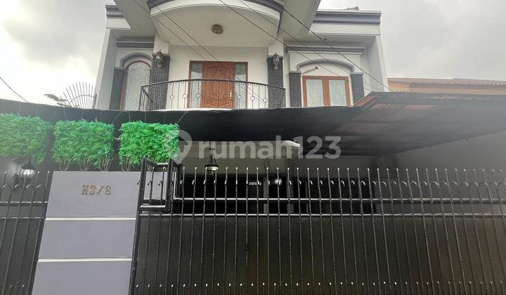 Rumah 2 Lantai di Taman Meruya Ilir Rumah 2 Lantai di Taman Meruya Ilir
