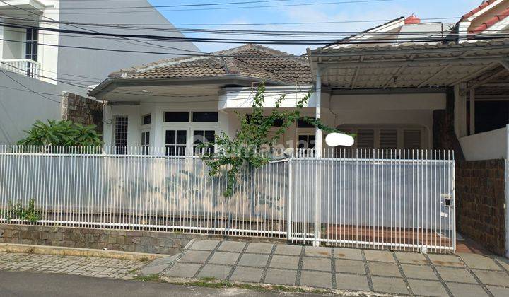 Rumah di Taman Meruya Ilir, Bebas Banjir 1