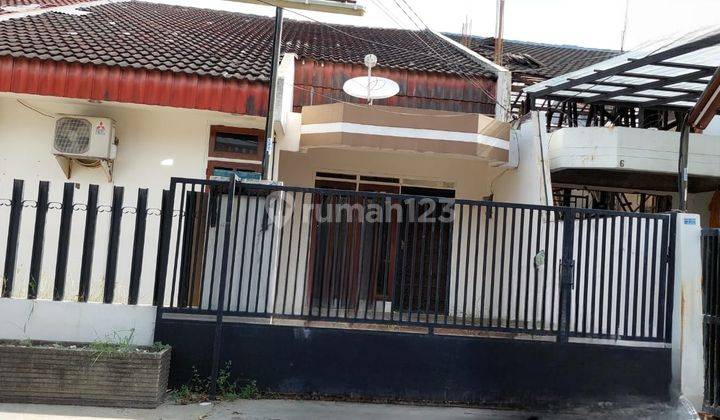 Rumah 1,5 Lantai di Komplek Perumahan Taman Alfa Indah, Joglo, Jakarta Barat. 1