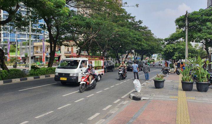 Resto & Cafe siap pakai, baru selesai direnovasi di Jl. Kembangan Raya, Puri Indah, Jakarta Barat 2