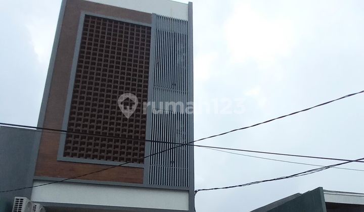 New Shop House in Kav DKI, North Meruya, West Jakarta, Only Ground Floor for Rent. 2