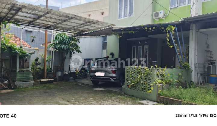 Karang Tengah Townhouse 2 lantai Full Furnished, Tangerang, Banten