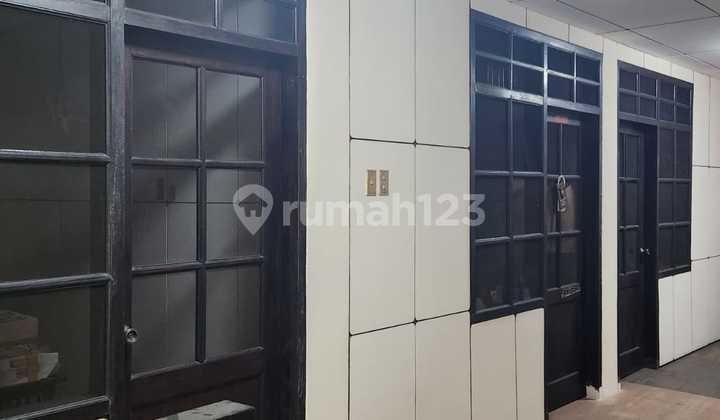 Rumah 2 lantai di Bendungan Hilir, Jakarta Pusat 2