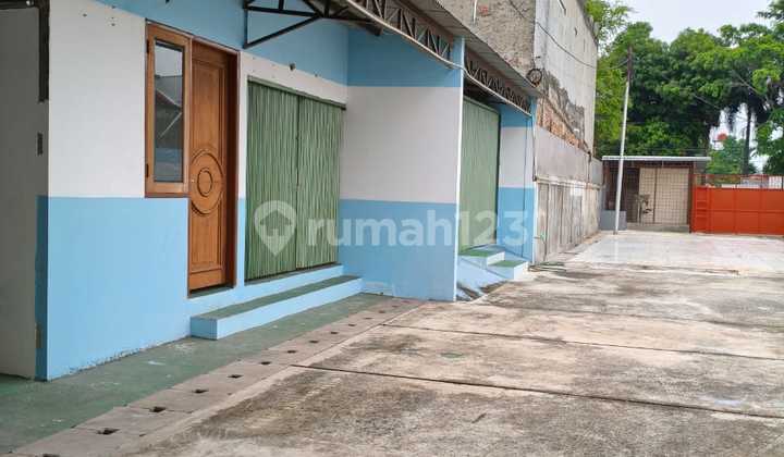 Former Warehouse on Jl. Srengseng Raya, West Jakarta Former Warehouse on Jl. Srengseng Raya, West Jakarta