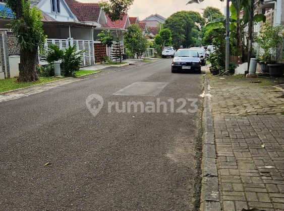 Corner lot ready to build, North/East facing in a strategic location with easy access everywhere in Foresta BSD City. Corner lot ready to build, North/East facing in a strategic location with easy access everywhere in Foresta BSD City.