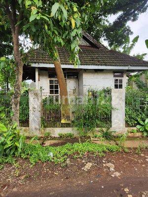 Rumah Hitung Tanah di Lokasi Strategis Bisa Buat Usaha di Bsd City 1