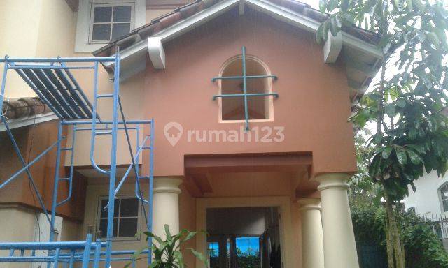 Rumah 2 Lantai di Taman Mediteranian Lippo Karawaci Tangerang 1