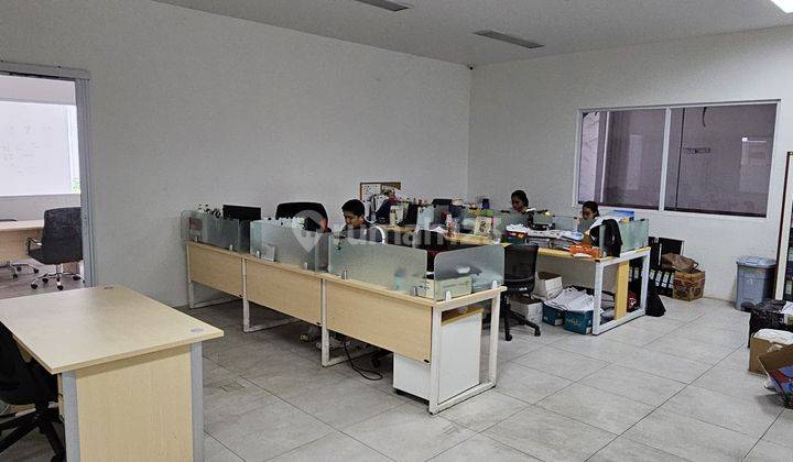 Ruang kantor 400 m2 semi Furnished di Pergudangan Taman Tekno BSD CIty 2