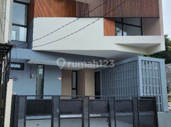 Rumah brand new bangunan luas dalam Cluster Kucica - Bintaro Jaya 1