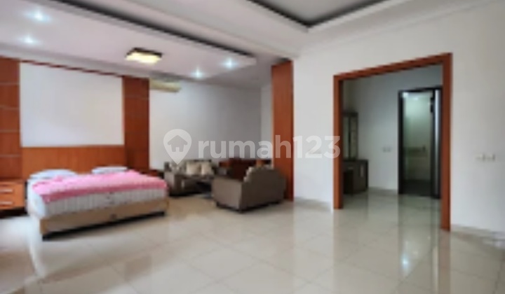Price Drop - Well-Maintained House in Elite Complex at Green Cove Bsd City 2
