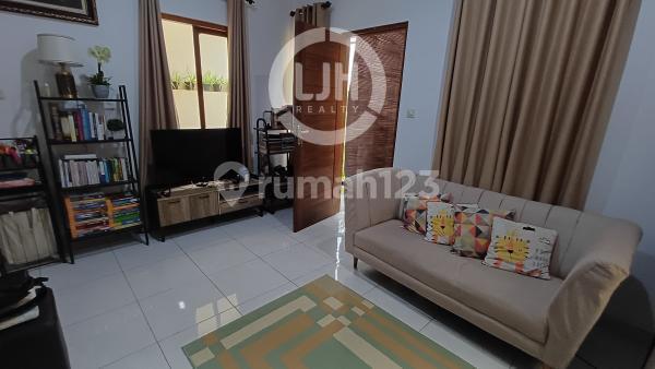 For Sale! House At Padangsambian, Denpasar, Well Maintained House With Furnished Condition, Located In Residential Area, Close To Public Facilities And Main Road Of Mahendradatta Utara 2