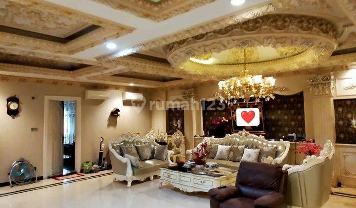 Rumah Mewah Vila The Palace Residence,model Clasic,medan R 0359 2