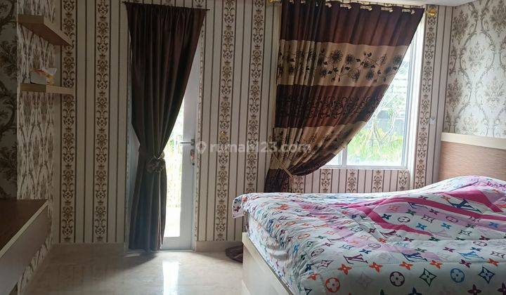 Disewa Apartemen Podomoro Tower Lincoln, Furnished, Medan 1