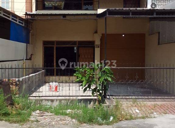 Disewa Rumah Jl. Mengkara, Petisah Tengah, Medan R 0373 1