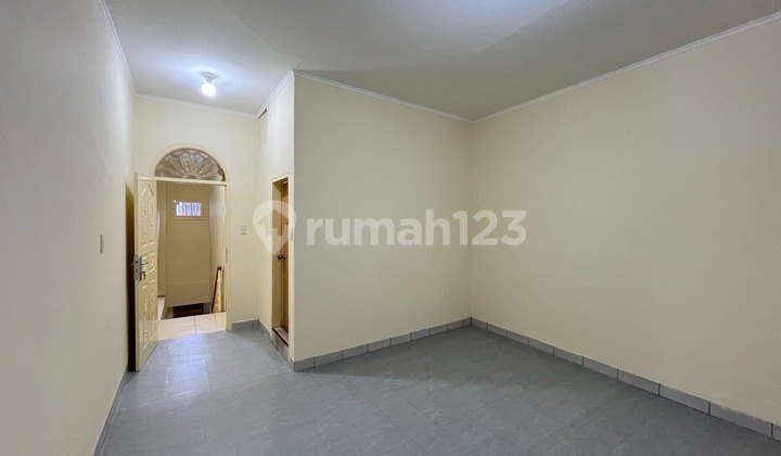 Di Jual Rumah Siap Huni Jln. Menjangan, Medan  2