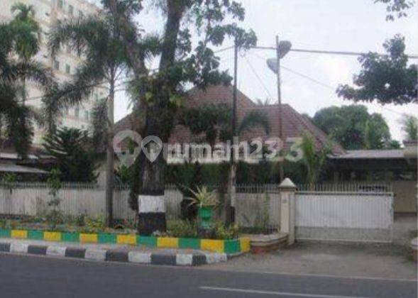 Rumah Tanah Luas Jl. Diponegoro, Medan Polonia 1