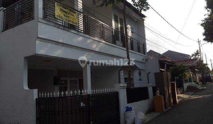 Rumah cantik harga murah di pondok bambu jakarta timur  2