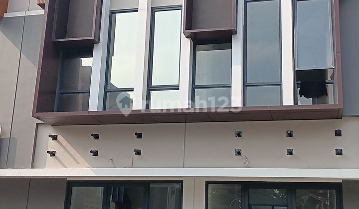 Campton BSD Shop House Next to Atmajaya Campus