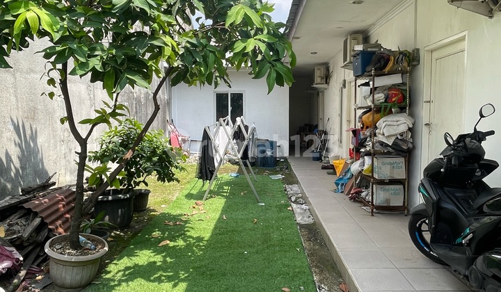 Ready-to-Live House with SHM in Cilandak at a Good Price