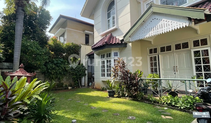 Rumah Siap Huni Kebayoran Baru Dekat Scbd
