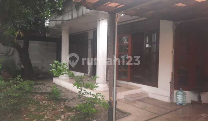 Price Near NJOP House in Gandaria Needs Quick Sale