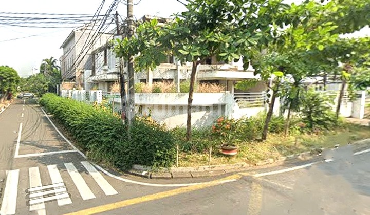 Old House Count Land Pondok Indah 2