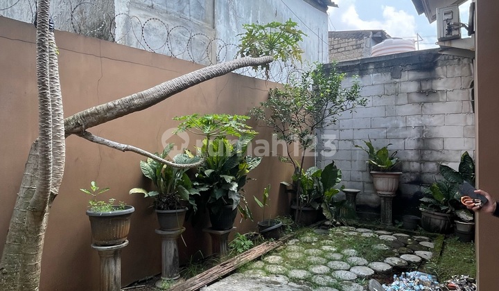 Rumah Siap Huni Cilandak Shm Parkir Luas