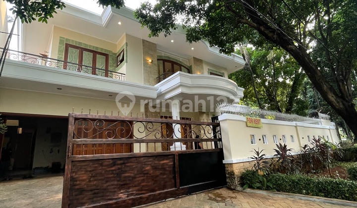 Nice House, Peaceful Pondok Indah, Wide Road Nice House, Peaceful Pondok Indah, Wide Road