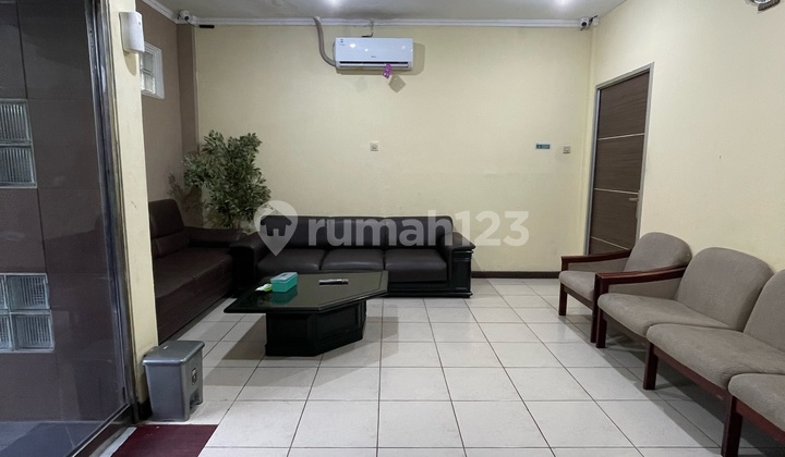 Quick Sale, Shop House Jl. Saharjo Raya Pancoran 2