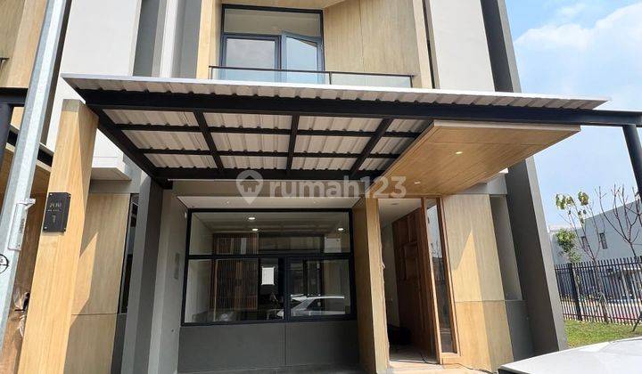 Rumah 2 Lantai Bagus Furnished di Tana Kayu Cluster Svadi, Tangerang 1