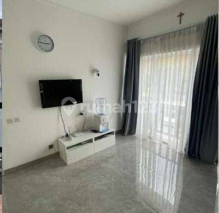 Rumah 2 Lantai Sudah Renovasi Furnished SHM di Serpong Lagoon, Tangerang Selatan 2