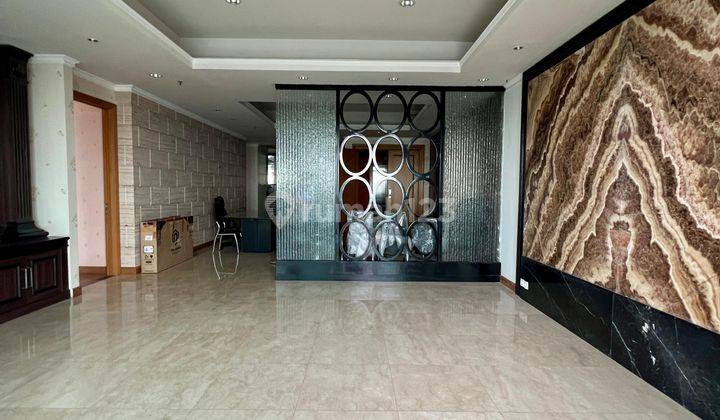 Apartement Kempinski Residence 2 BR Bagus 1